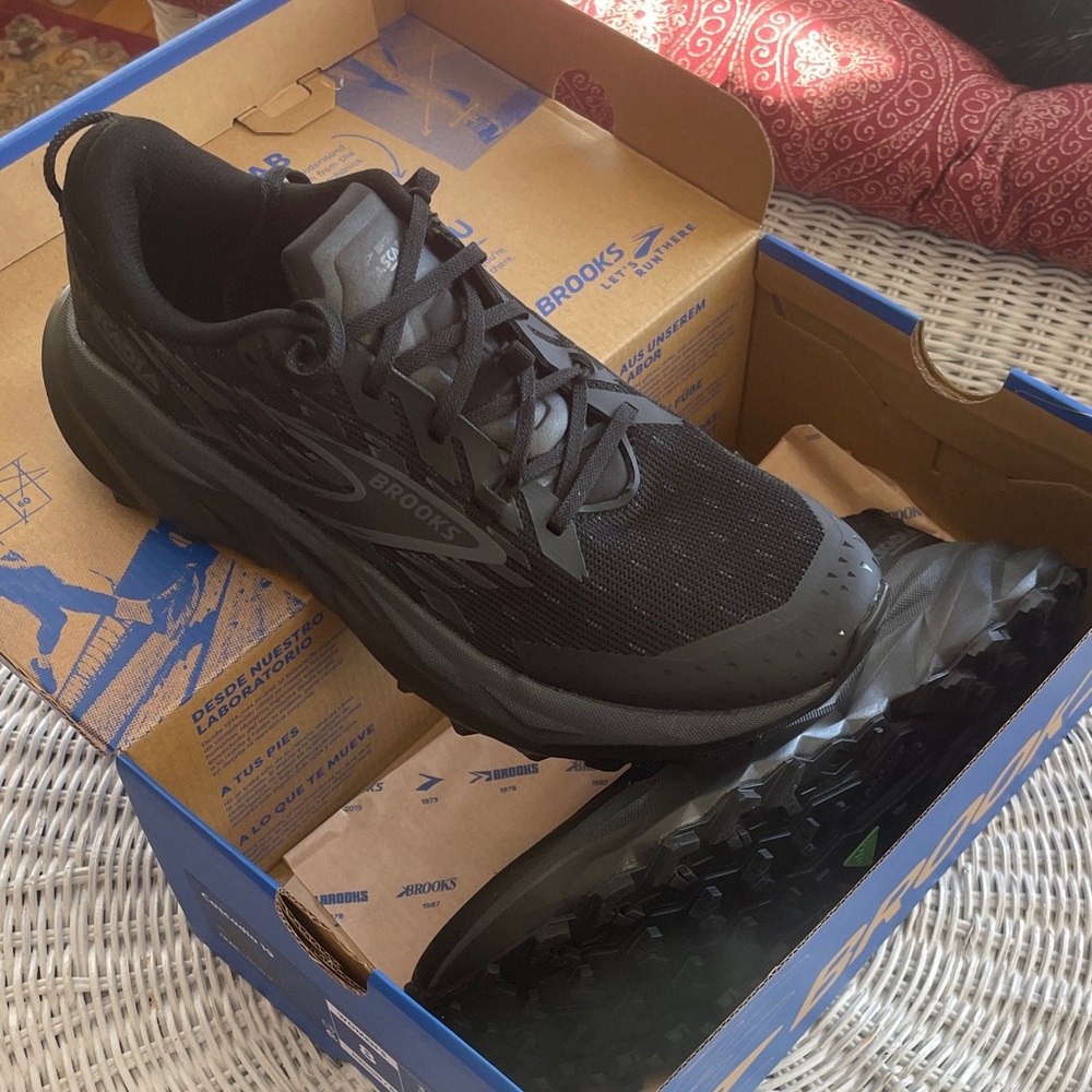 Brooks Cascadia 19 Trail Running Sneakers